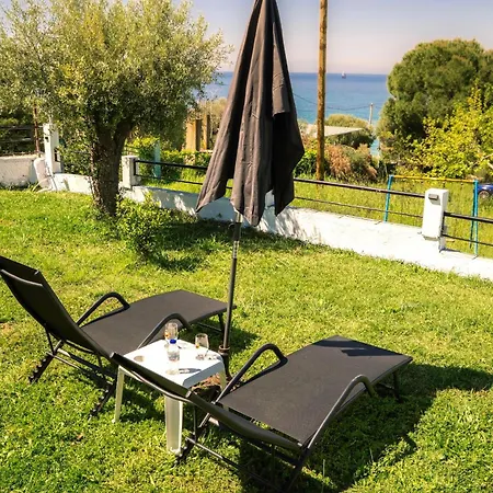 Tatil Evi Coastal Bliss Nea Moudania