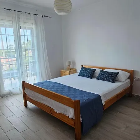 Nyaraló Coastal Bliss *