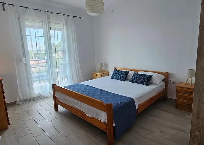 Nyaraló Coastal Bliss *